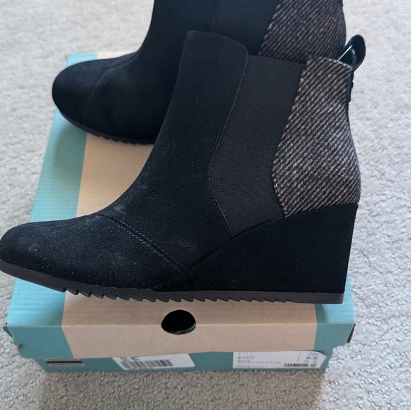 Women's boots - Picture 2 of 7